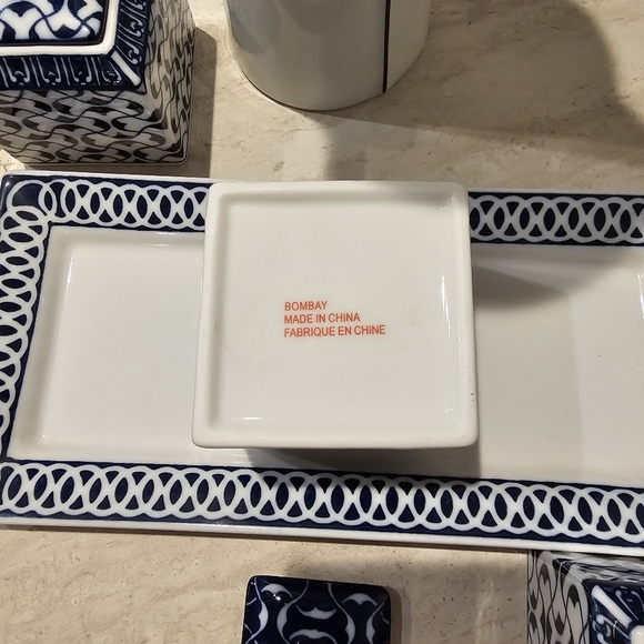 Bombay Blue and White Ceramic Condiment Canister Set W Tray - Picture 9 of 9